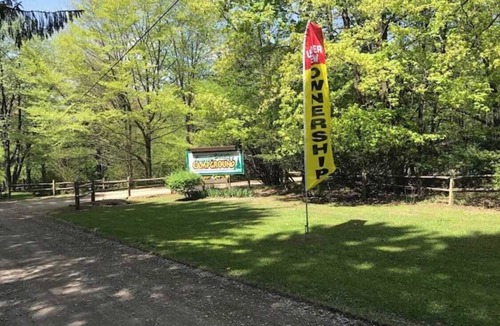 Wellsboro House | RV Site Full Hookup up to 43ft