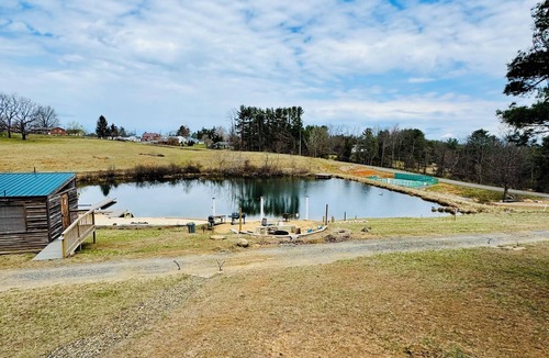 Floyd RV Rental | RV Site - Green Acres Resort