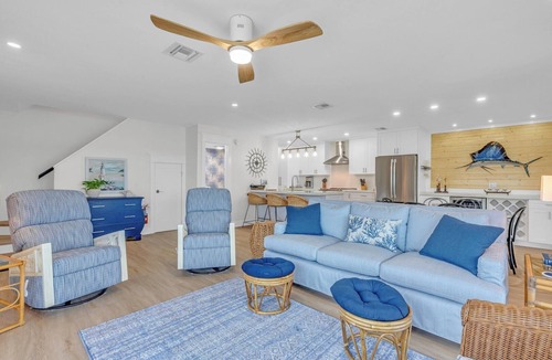 Marathon Condo | Rx: Paradise updated 2bed/2.5bath townhouse style condo with open water views, shared pool & dockage