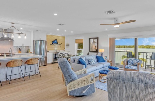Marathon Condo | Rx: Paradise updated 2bed/2.5bath townhouse style condo with open water views, shared pool & dockage