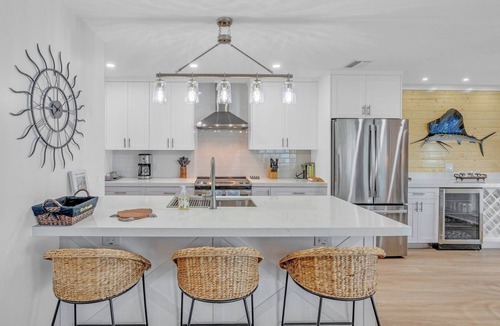 Marathon Condo | Rx: Paradise updated 2bed/2.5bath townhouse style condo with open water views, shared pool & dockage