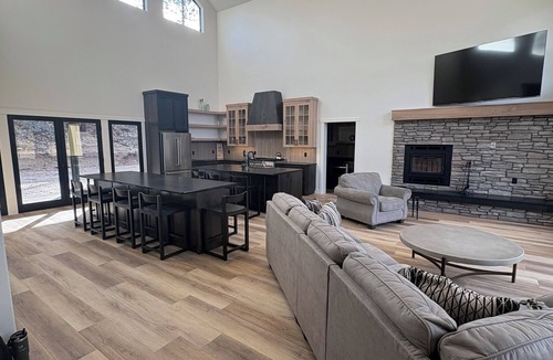 Mountain Home House | RY Place: Relax. Refresh. Repeat.