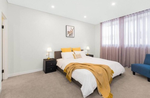 Ryde Apartment | Ryde · Luxuary 3 Bedroom Apt with Large internal space
