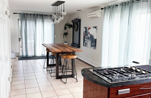 Islip House | RYDER CUP ACCOMODATION W/HEATED POOL < 9 MILES from Bethpage Black