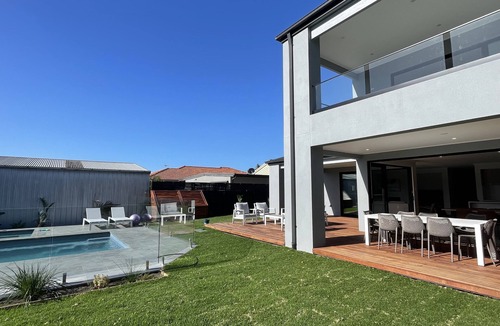 Rye House | Rye Beach Retreat. Pool + spa