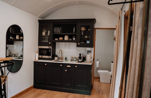 Wilmslow Hotel | Rylands Farmhouse