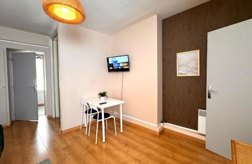 Fontainebleau Apartment | Séjour à deux appartement agréable centre ville