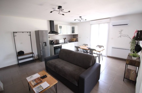 Giffaumont-Champaubert Apartment | Séjour Bucolique au lac du der