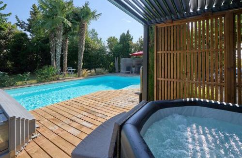 Alzonne House | Séjour bien être pour couple avec Spa Privatif & Piscine Chauffée