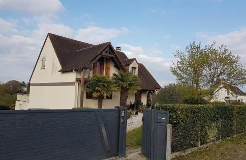 Saint-Jean-du-Bois Bed & Breakfast | Séjour circuit 24h du Mans