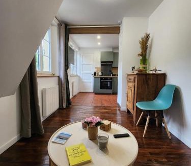Veules-les-Roses Apartment | Séjour idyllique normand - Appartement cosy à 5 min de la plage - Veules-les-Roses
