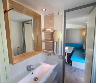 Ivry-la-Bataille Other | Séjour Normandie - Mobilhome basic 3ch-6p avec WiFi dans l'Eure
