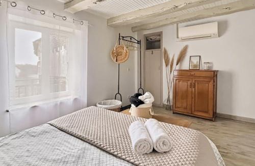 Vimenet Apartment | Séjour paisible en maison de caractère