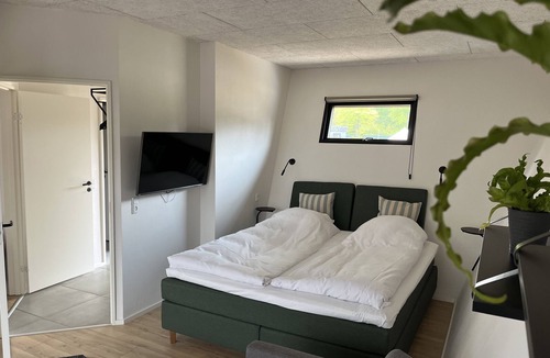 Sunds Hotel | SØGAARDEN - Hotel & SøCamp