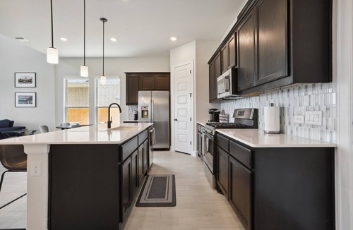 Austin House | S. Austin - Corporate Relocations, Insurance Claims, Remodels, Waiting to Buy!