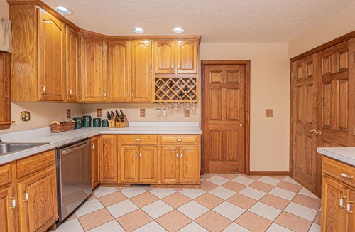 Blakeslee House | S'more Fun | Community Pool, Boat Slip + Pet-Friendly