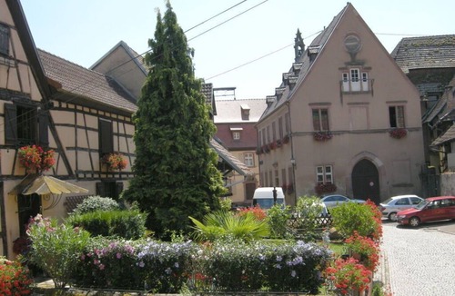Hunawihr House | s"Storikenascht Comfortable holiday residence