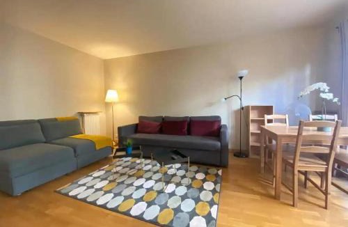 Serris Apartment | S10 Disney Shopping Center