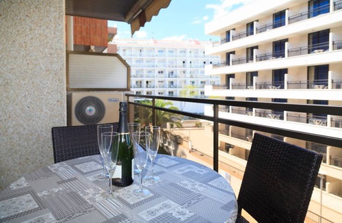 Salou City Centre Apartment | S104-056 UHC CASALMAR APARTMENTS