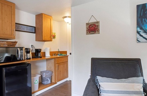 Netarts Apartment | S2 - Cowabunga - Surf Inn - 2 Bed 2 Bath