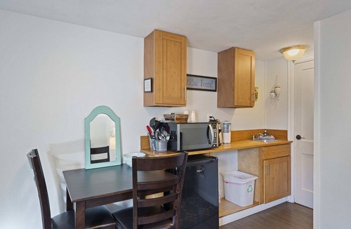 Netarts Apartment | S2 - Cowabunga - Surf Inn - 2 Bed 2 Bath