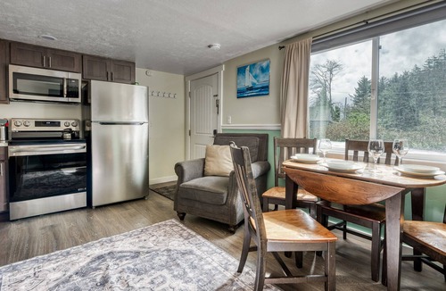 Netarts Apartment | S3 - Beach Break @ Surf Inn