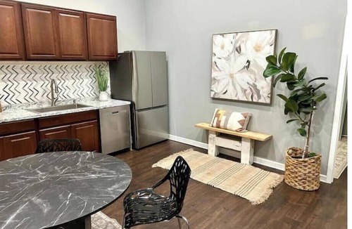 Glenwood House | Saadallah Cozy-ta