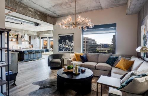 Warehouse District Apartment | Sable 501 - Luxury Two Story Loft