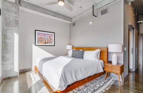 Warehouse District Apartment | Sable 701 - Luxury Two Story Loft