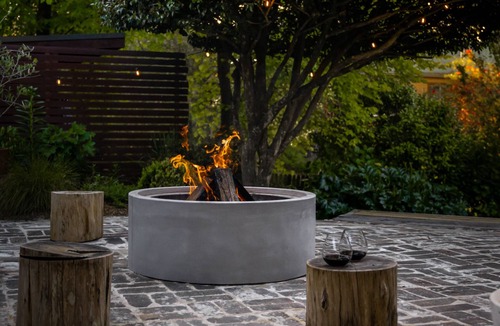 Medlow Bath House | SABLE MAE Luxury Rustic Ranch