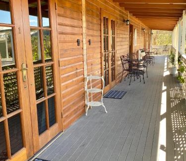 Glen Aplin House | Sabo’s On Severn