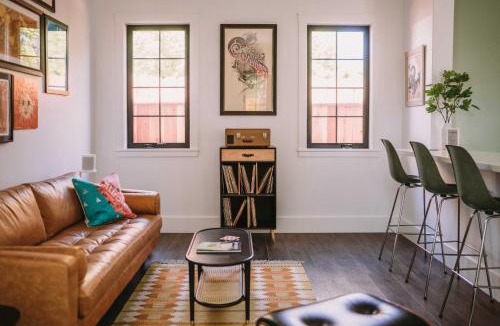 East Sacramento House | Sacramento Guest House w/Patio ~ 5 Mi to Downtown