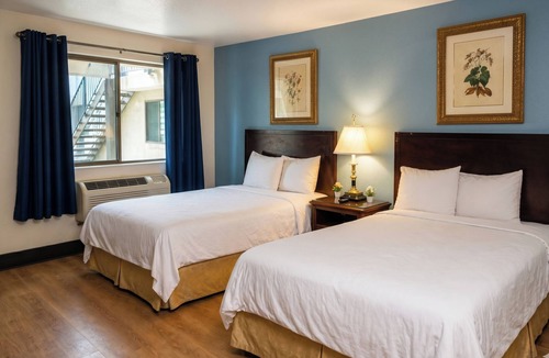 Sacramento Hotel | Sacramento Inn & Suites Cal Expo I-80