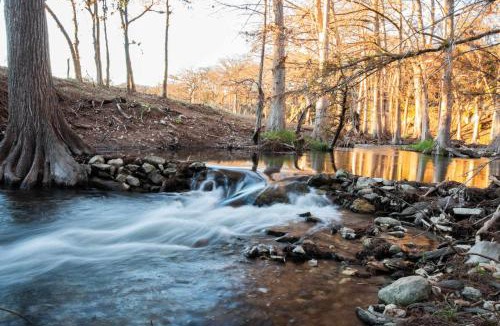 Hunt House | Sacred River Retreat For 12ppl