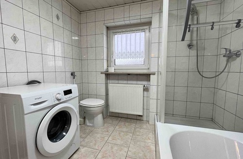 Schwandorf Apartment | (SAD212) Spacious workers rental/rental housing