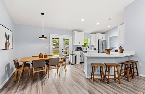 Fellowship House | Saddle Oak Retreat; pet-friendly near WEC and more