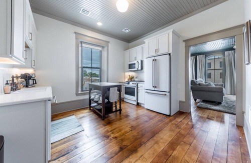 Wamego Apartment | Saddle Shop Loft on Lincoln