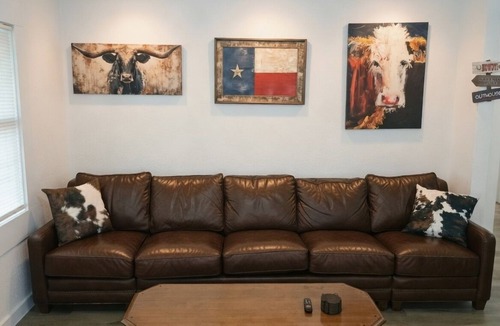 Fort Worth House | Saddle Up at Rodeo Ranch House! Cowboy Vibes, Blocks from the Stockyards Action!