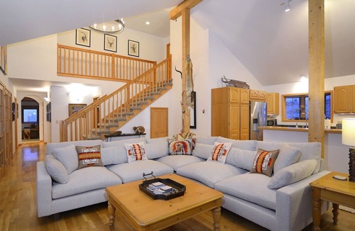 Mount Crested Butte House | Saddlehorn Retreat/4 Bed Family Home less than Half a Mile to Skiing/Hot tub!