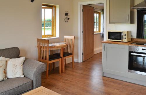 Denton House | Saddlers Cottage