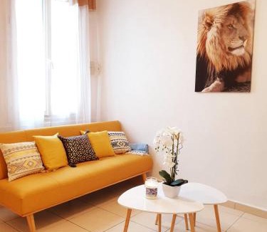 Millau Apartment | Sadi Carnot - 3A