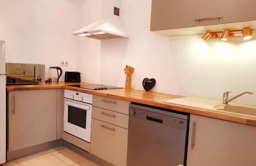 Millau Apartment | Sadi Carnot - 3A