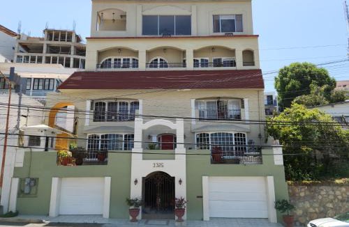 Madero Sur Bed & Breakfast | Sadie's Bed and Breakfast/Hotel