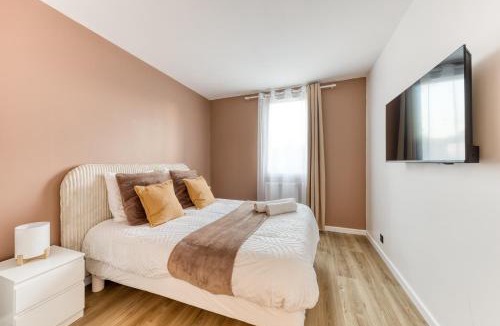 Vaires-sur-Marne Apartment | Saf Place - Appartement proche disneyland