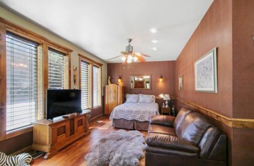 Jacksonville Apartment | Safari Cottage