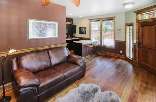 Jacksonville Apartment | Safari Cottage