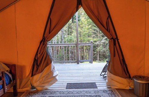 Saint Patrick RV Rental | Safari Glamping Tent | Forest Retreat & Hot Tubs!