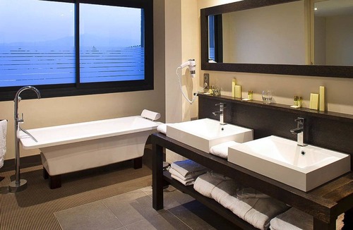 Carpentras Hotel | Safari Hotel