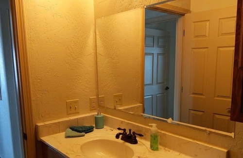Alamogordo House | Safe and secure. 2 car attached garage 2 bed one bath open spaces.