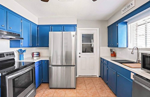 South Side House | Safe Convenient Hidden Gems 3BRs - Sleep 6